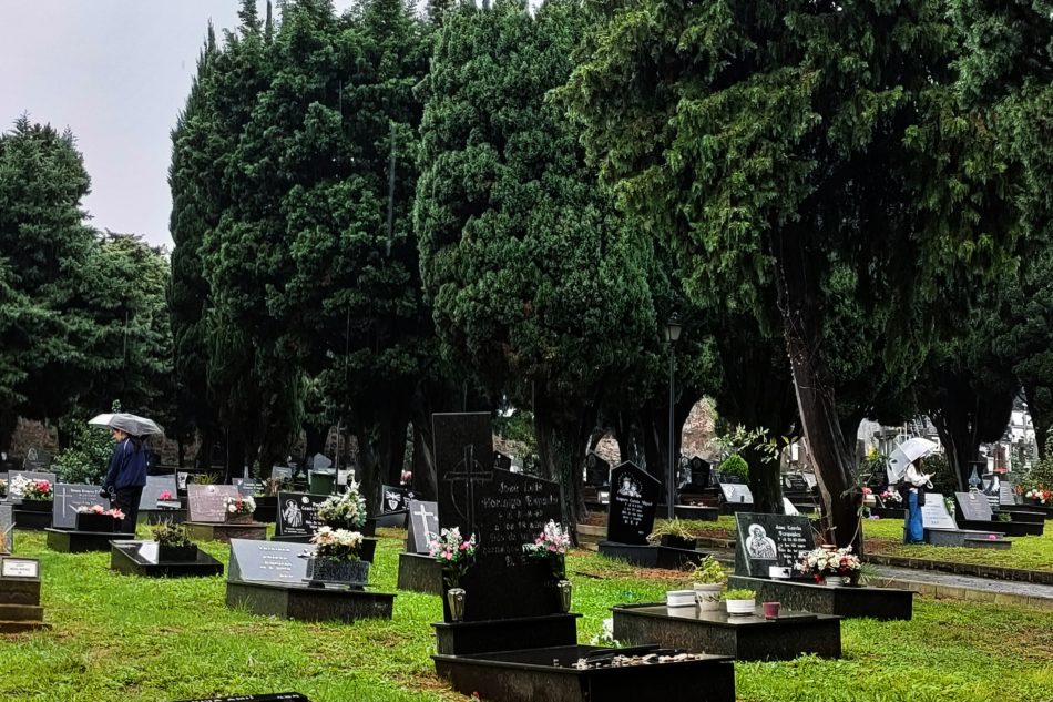 SITE-SPECIFIC Barakaldoko hilerrian – en el cementerio de Barakaldo